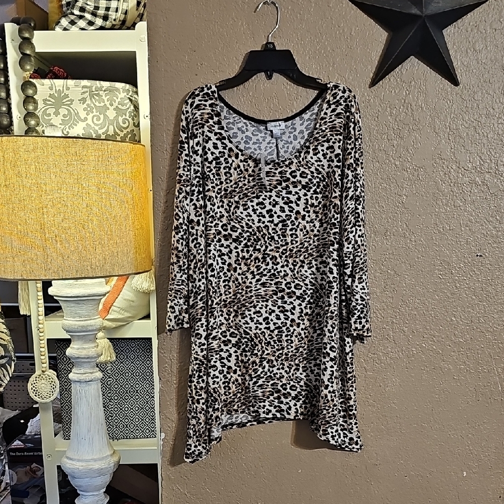 Avenue Animal Print Long Sleeve Top